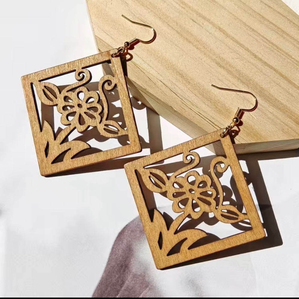 Bohemian wooden hollow dangle earrings